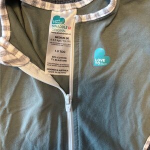 Love to Dream Swaddle in Green - Medium